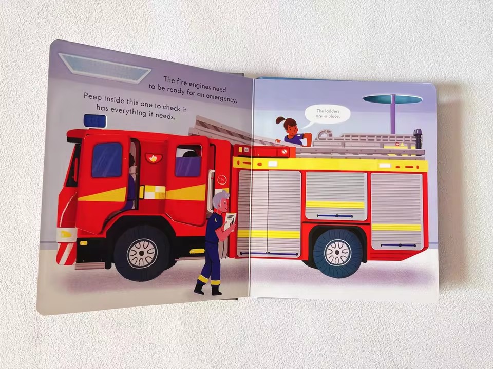 Usborne ピープインサイド 消防車の仕組みを知る 3D - Kids Education Age のレビューと価格